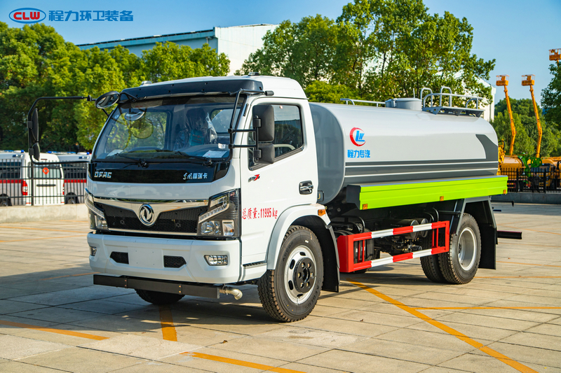 東風(fēng)大福瑞卡灑水車（9.2方）（標(biāo)準(zhǔn)化）